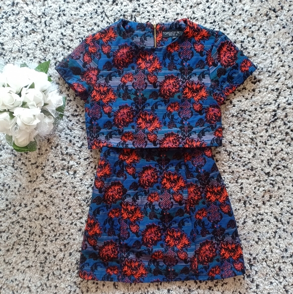 TOPSHOP petite - color floral short sleeve dress - Picture 1 of 10